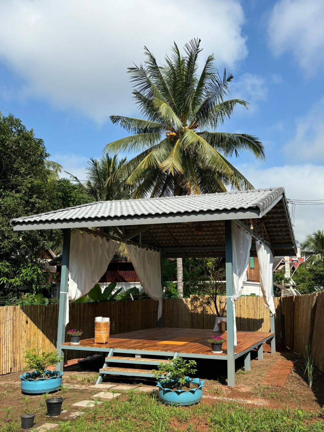 Moukdavan Guesthouse Luang Prabang Dış mekan fotoğraf