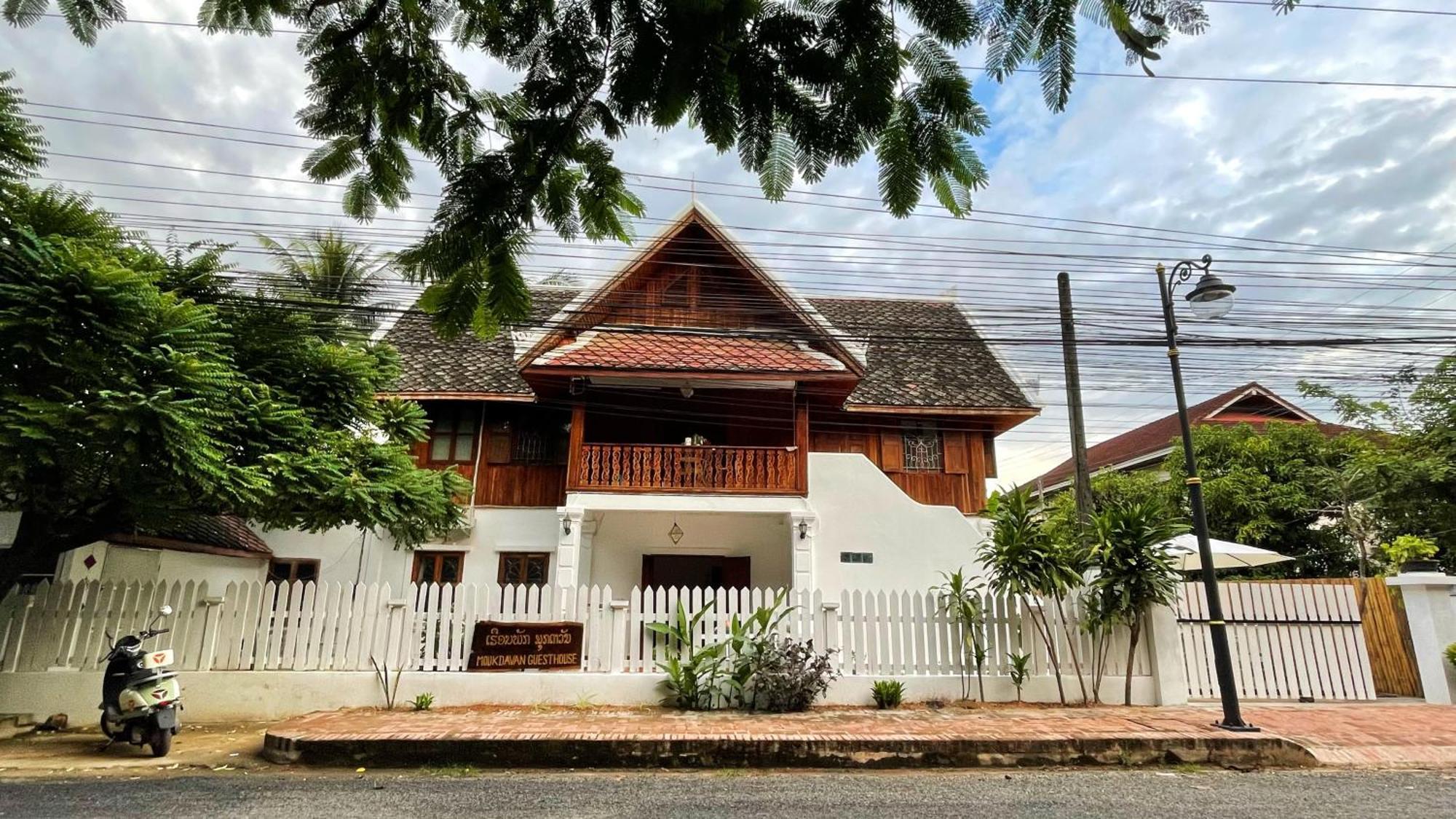 Moukdavan Guesthouse Luang Prabang Dış mekan fotoğraf
